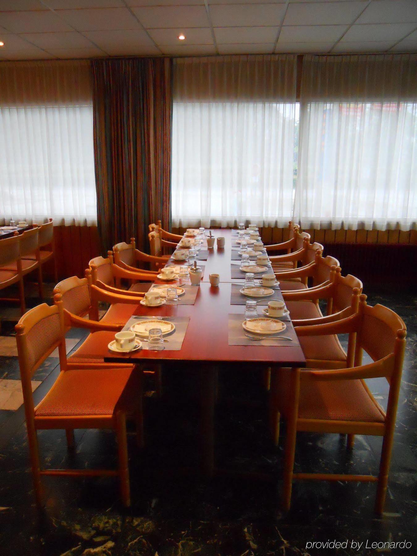 Tulip Inn Maastricht Aachen Airport レストラン 写真